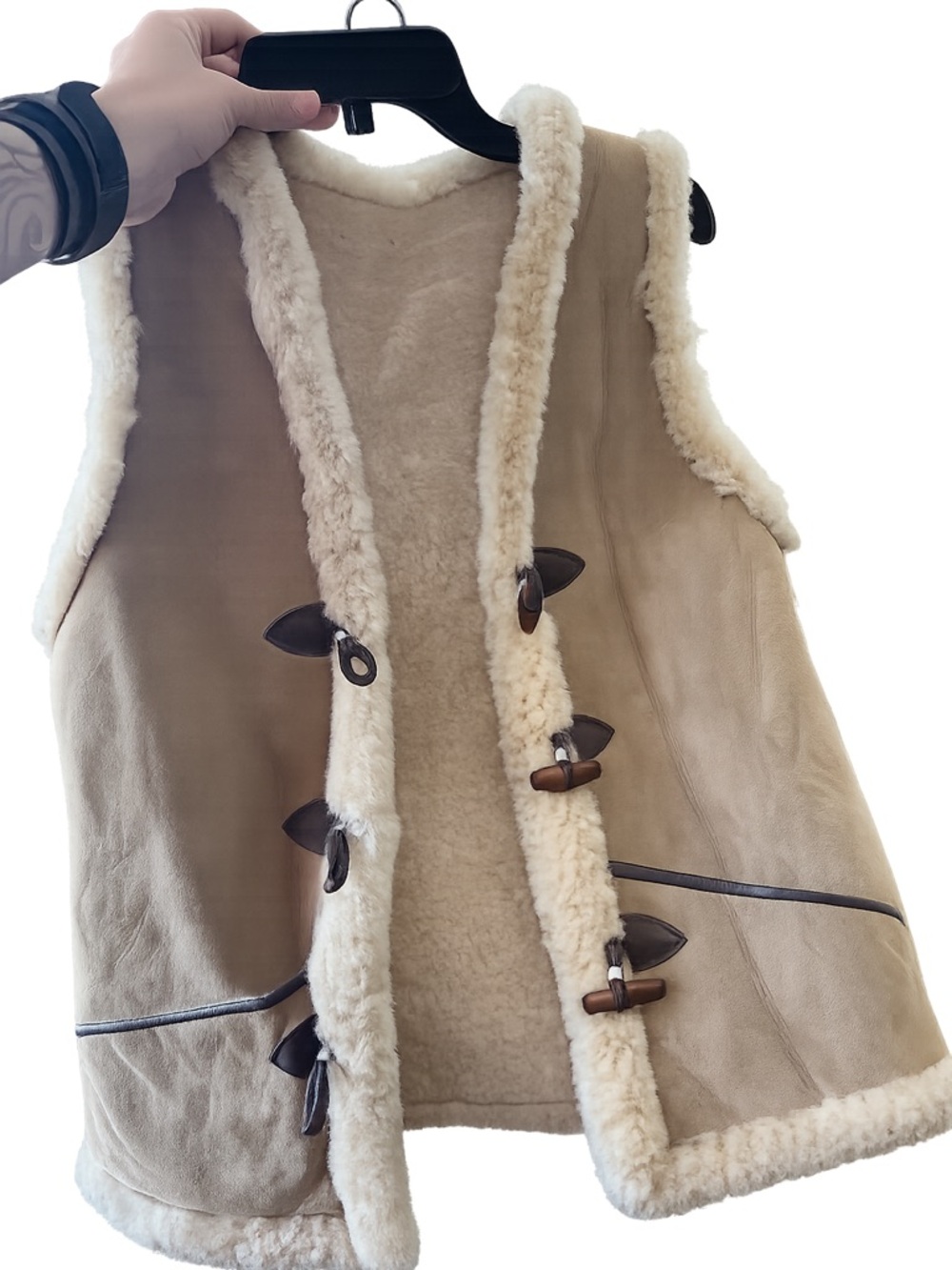 Vintage Shearling Suede Vest 70s Boho Western Toggle Coat Cream Tan sz xs / s